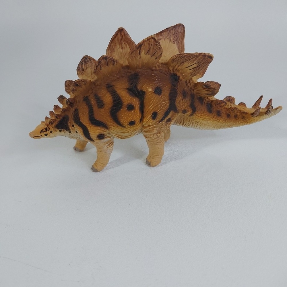 Safari Ltd STEGOSAURUS Dinosaur Toy‎ Figure 1988 Carnegie
